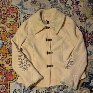 Vintage Icelandic Design Cream Wool Jacket with Embroidered Details